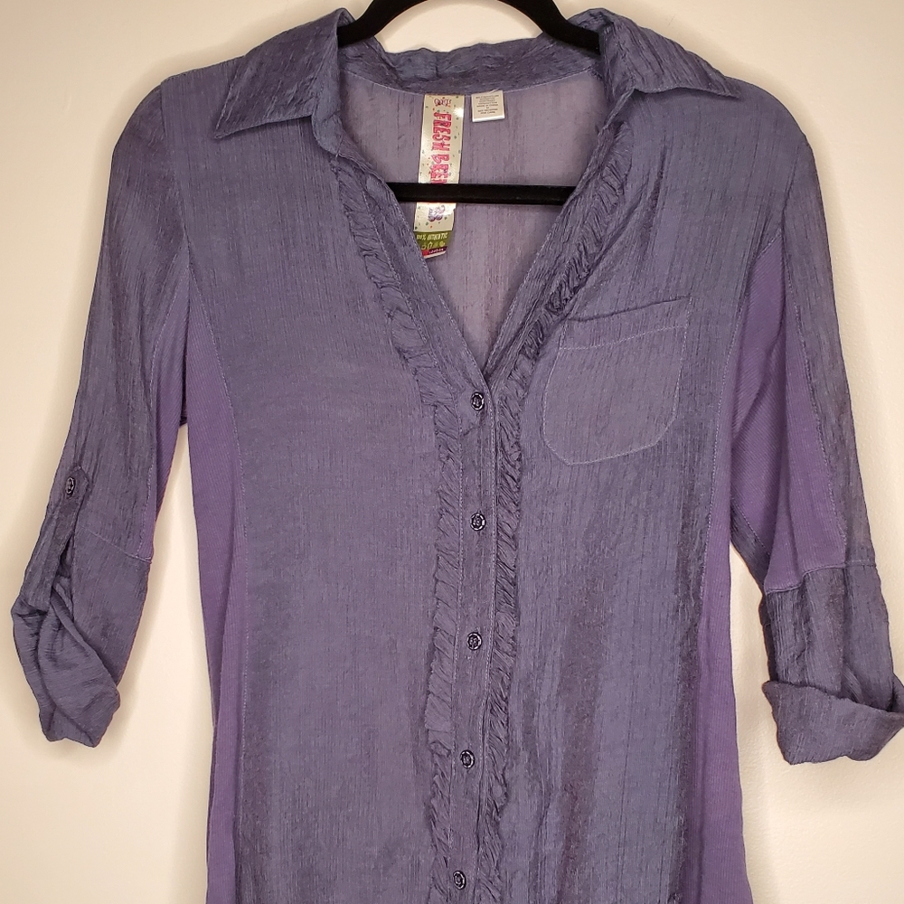 Girl Fresh Brewed Button Down Shirt Size Medium